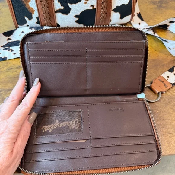 Wrangler Purse Brand New Never Used - Picture 2 of 6